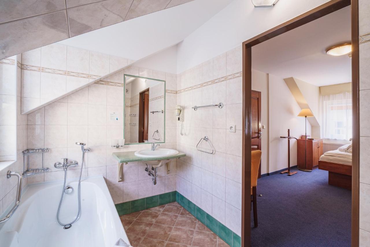 Francis Spa Hotel Frantiskovy Lazne Exterior photo